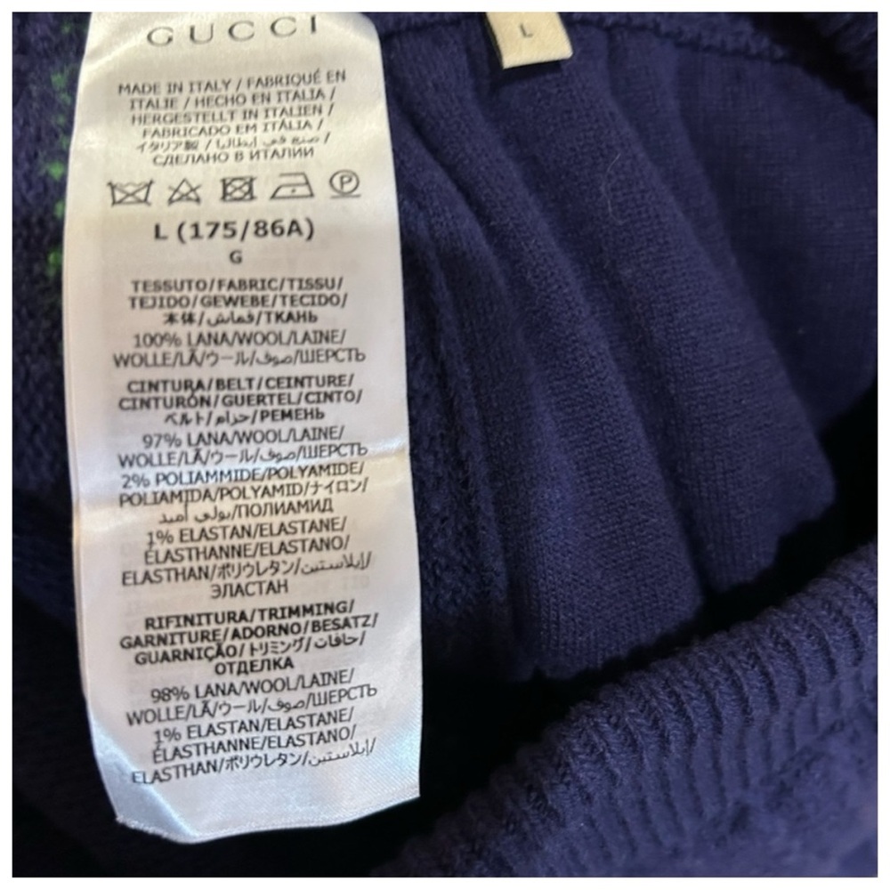 Gucci web stripe 100% wool track pants size large meeting in
Italy - Picture 3 of 5